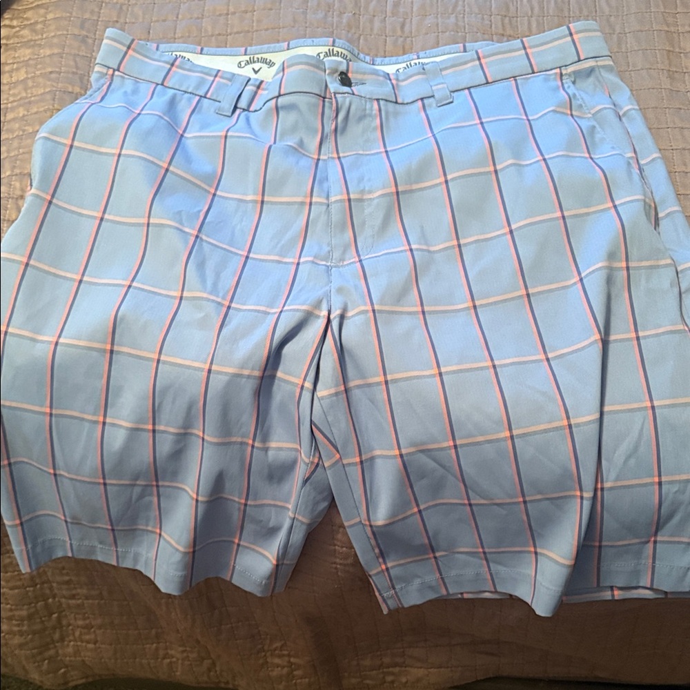 Callaway Men's Light Blue Checkered Shorts